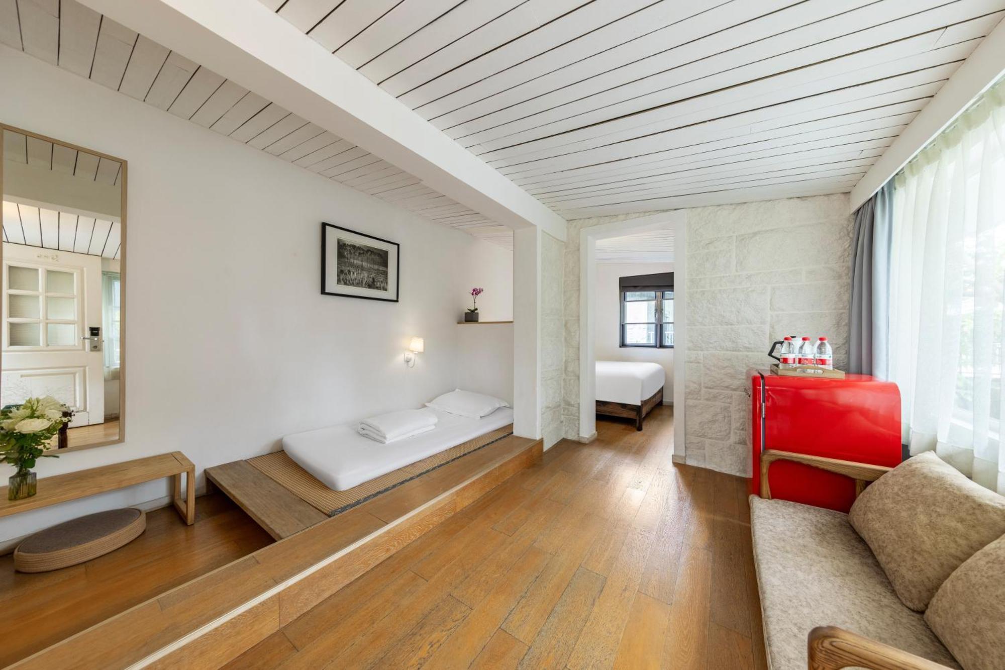 Shenzhen No'6 Garden Villa --French Window With Garden View,Close To Sea World &Shekou Ferry Port &K11 Ecoast &Subway Nearby ,Offer Western Food And Coffee &English Speaking With Tour Services Extérieur photo