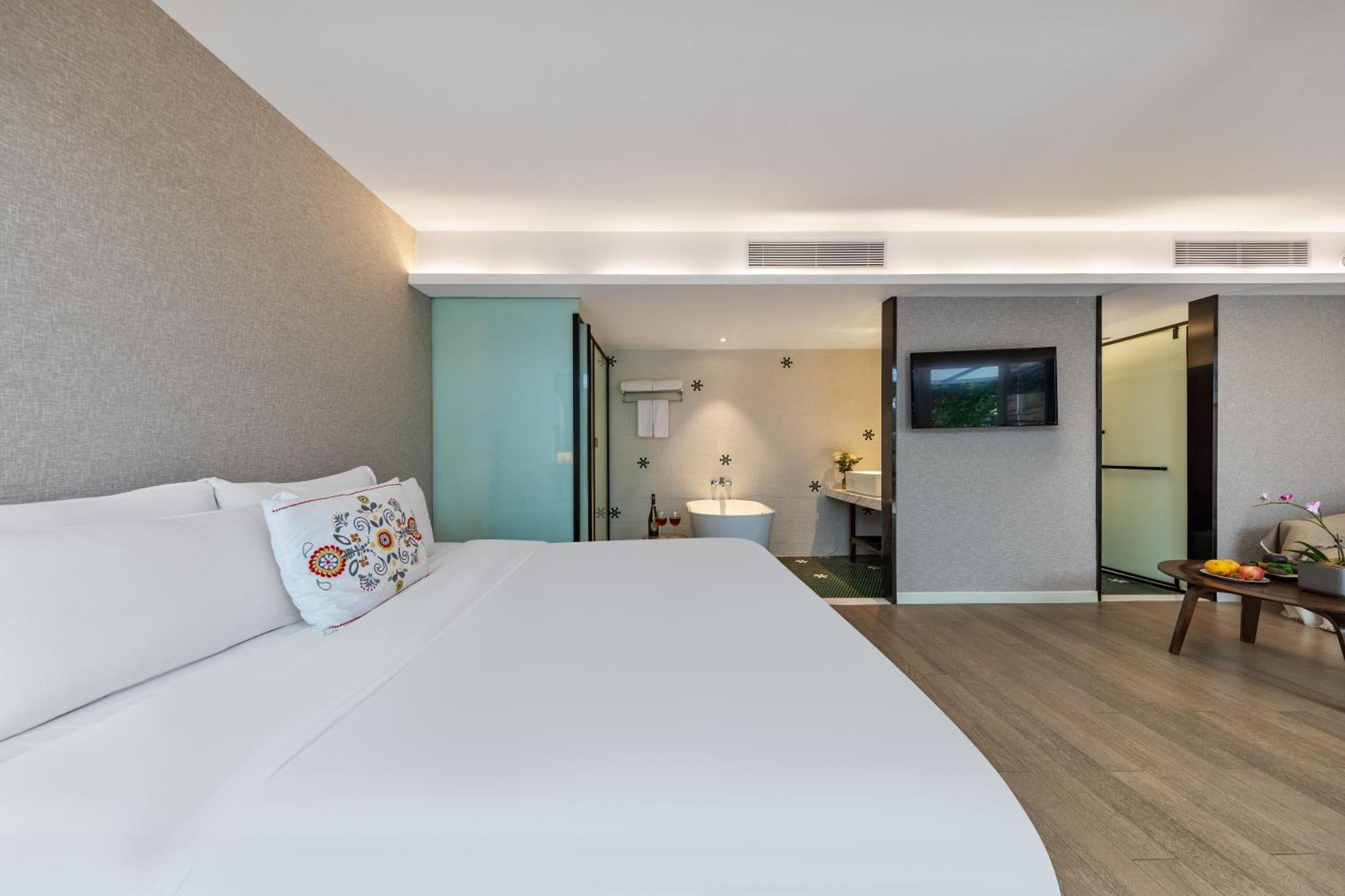 Shenzhen No'6 Garden Villa --French Window With Garden View,Close To Sea World &Shekou Ferry Port &K11 Ecoast &Subway Nearby ,Offer Western Food And Coffee &English Speaking With Tour Services Extérieur photo