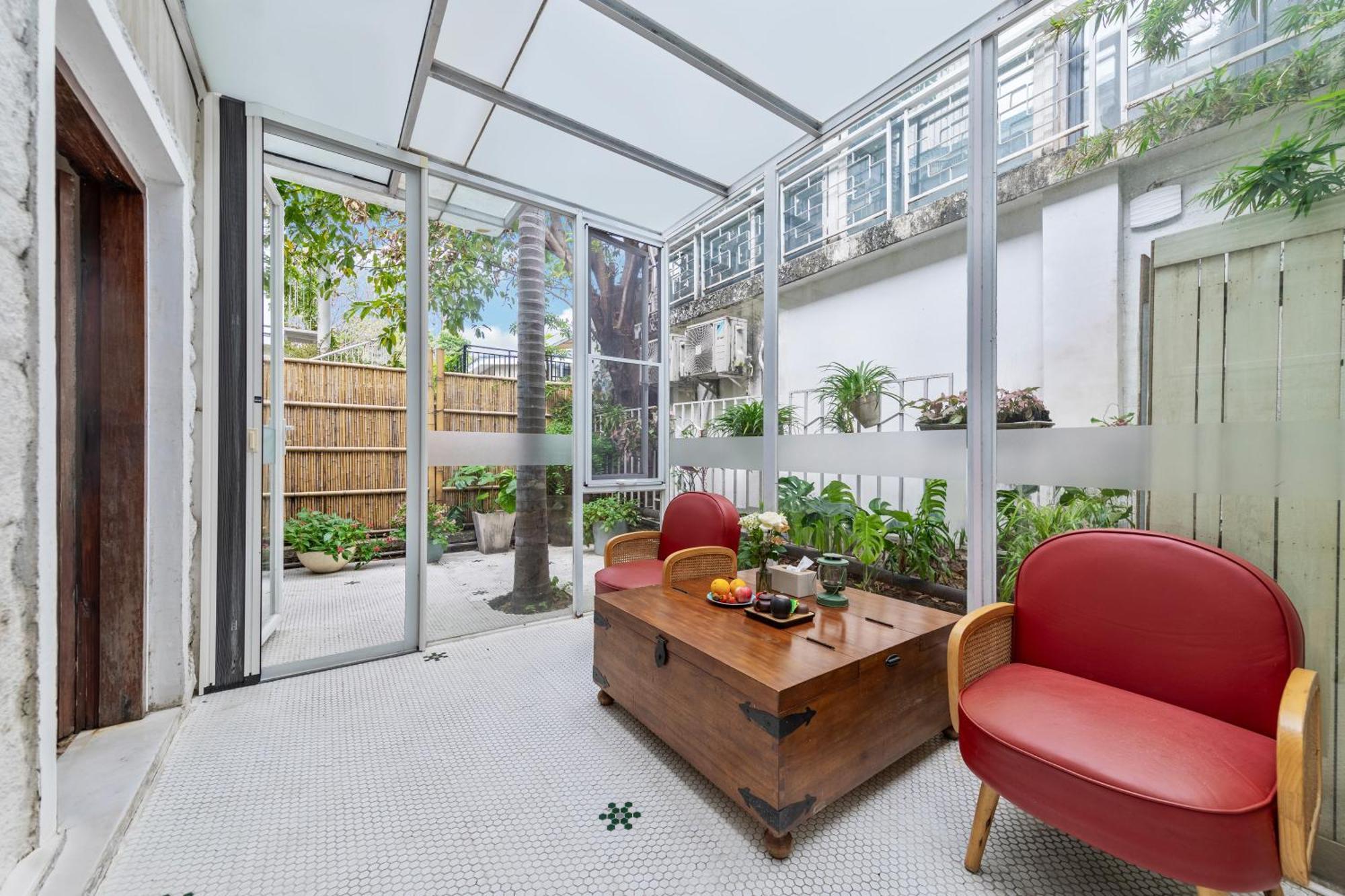 Shenzhen No'6 Garden Villa --French Window With Garden View,Close To Sea World &Shekou Ferry Port &K11 Ecoast &Subway Nearby ,Offer Western Food And Coffee &English Speaking With Tour Services Extérieur photo