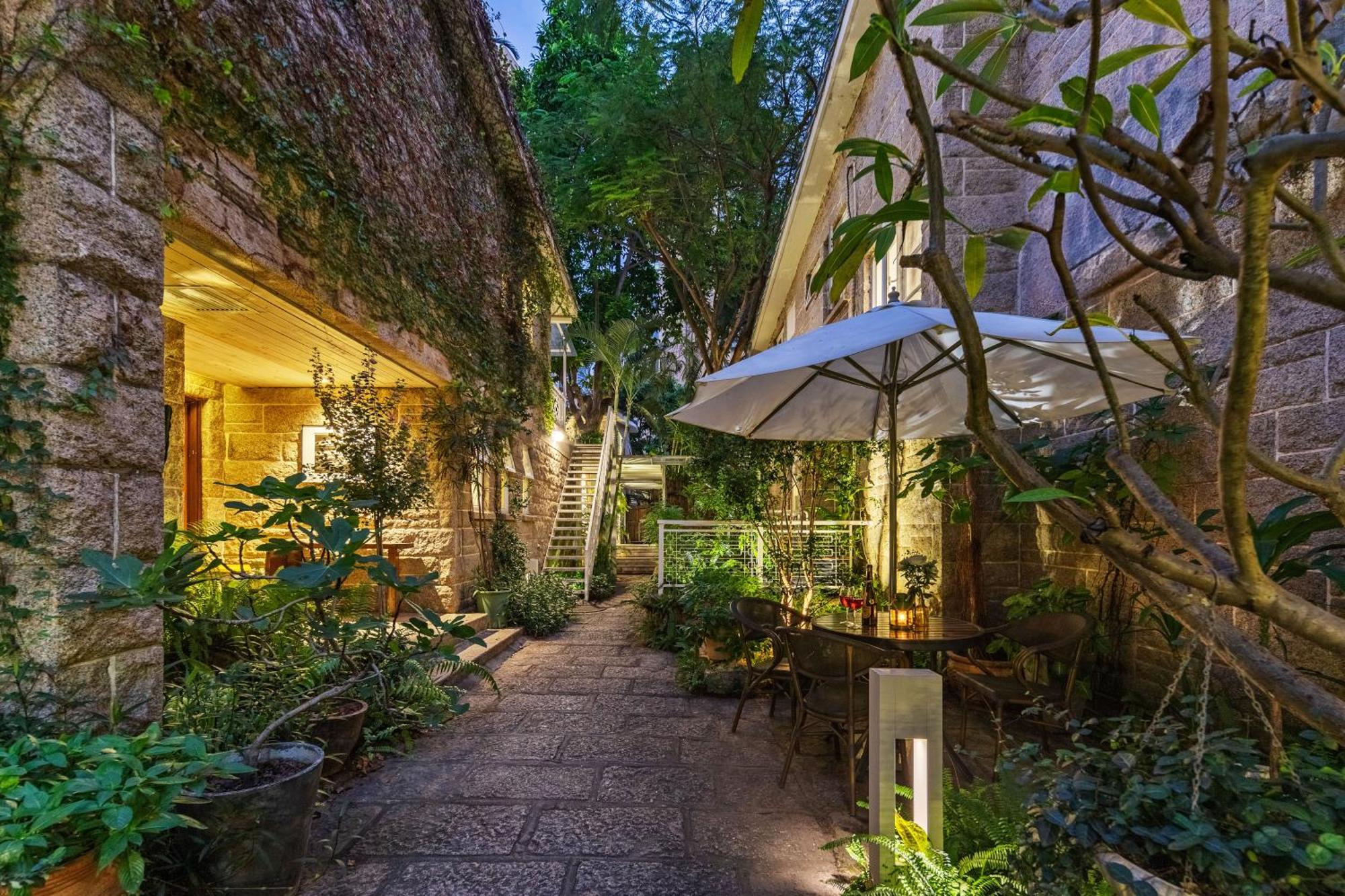 Shenzhen No'6 Garden Villa --French Window With Garden View,Close To Sea World &Shekou Ferry Port &K11 Ecoast &Subway Nearby ,Offer Western Food And Coffee &English Speaking With Tour Services Extérieur photo
